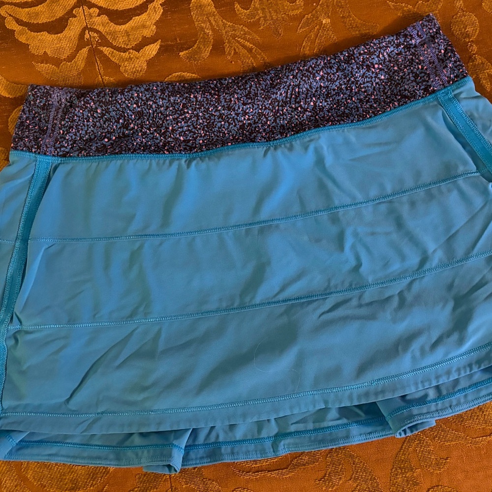 Lululemon blue Pacesetter Athletic Skirt with Patterned Waistband size 8